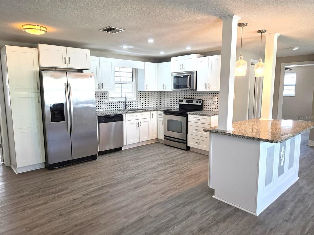 1051 MAYBURY DRIVE — photo 14 of 64