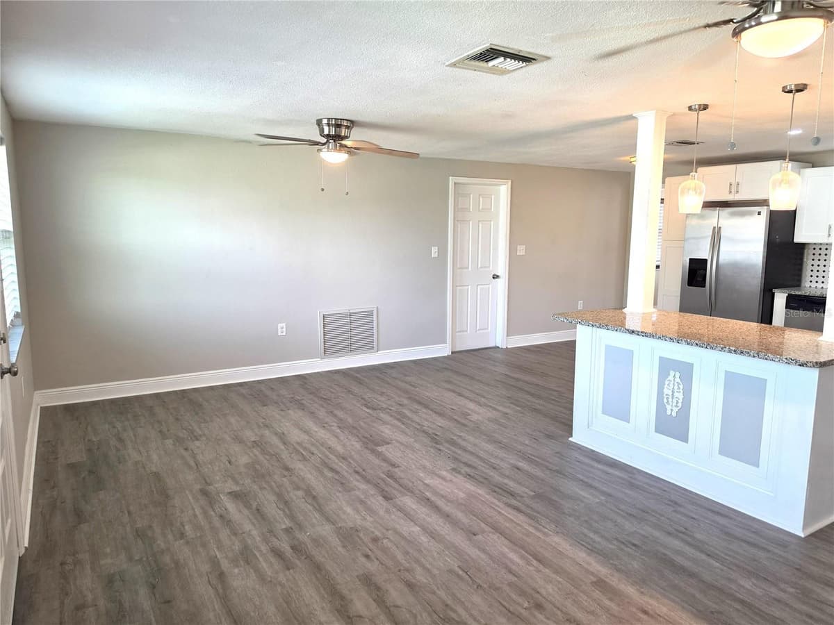 1051 MAYBURY DRIVE — photo 18 of 64
