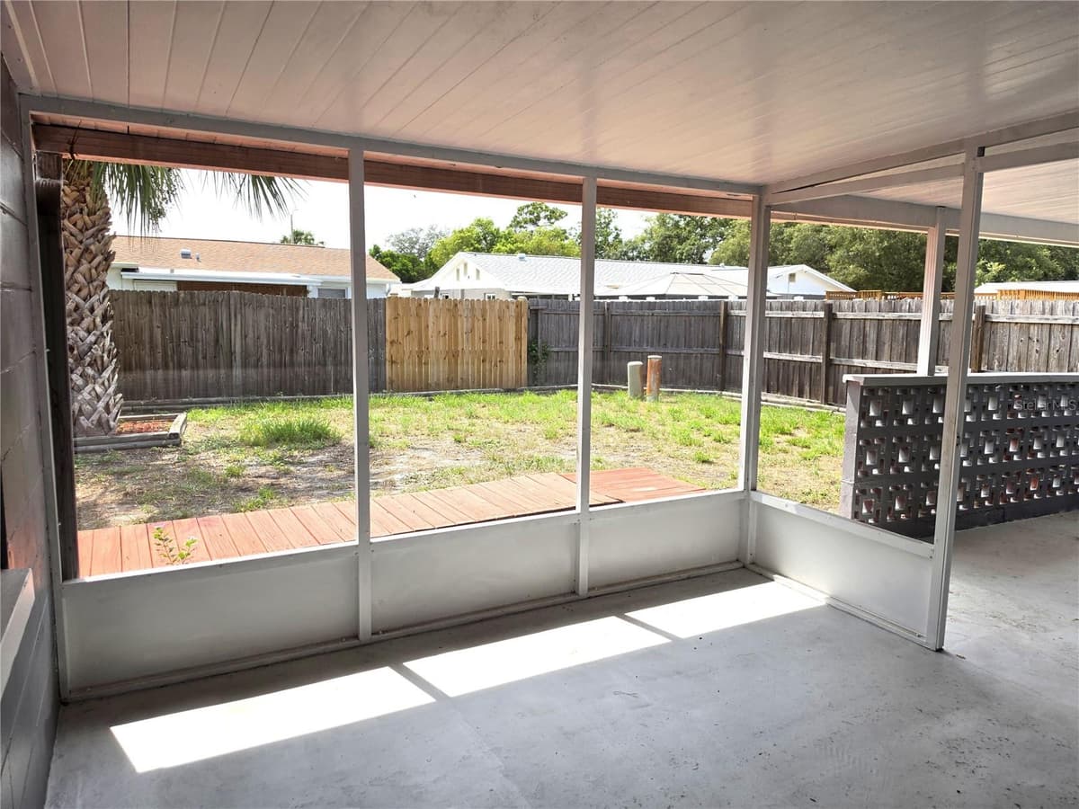 1051 MAYBURY DRIVE — photo 43 of 64