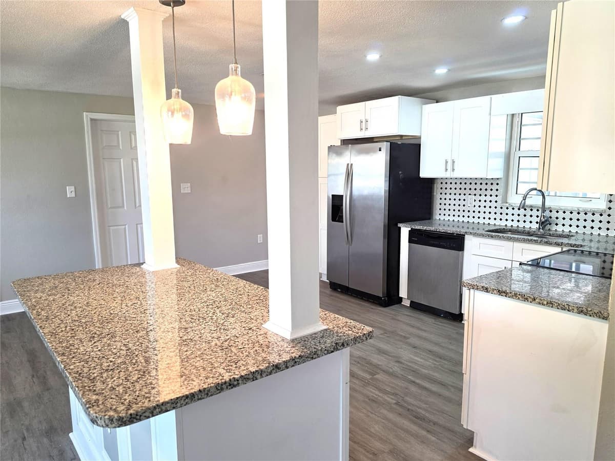 1051 MAYBURY DRIVE — photo 11 of 64