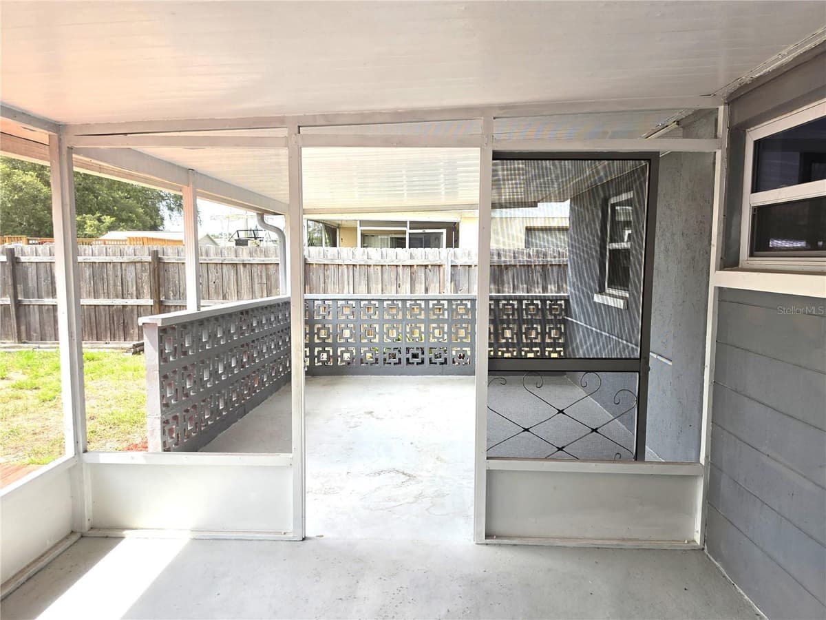 1051 MAYBURY DRIVE — photo 42 of 64