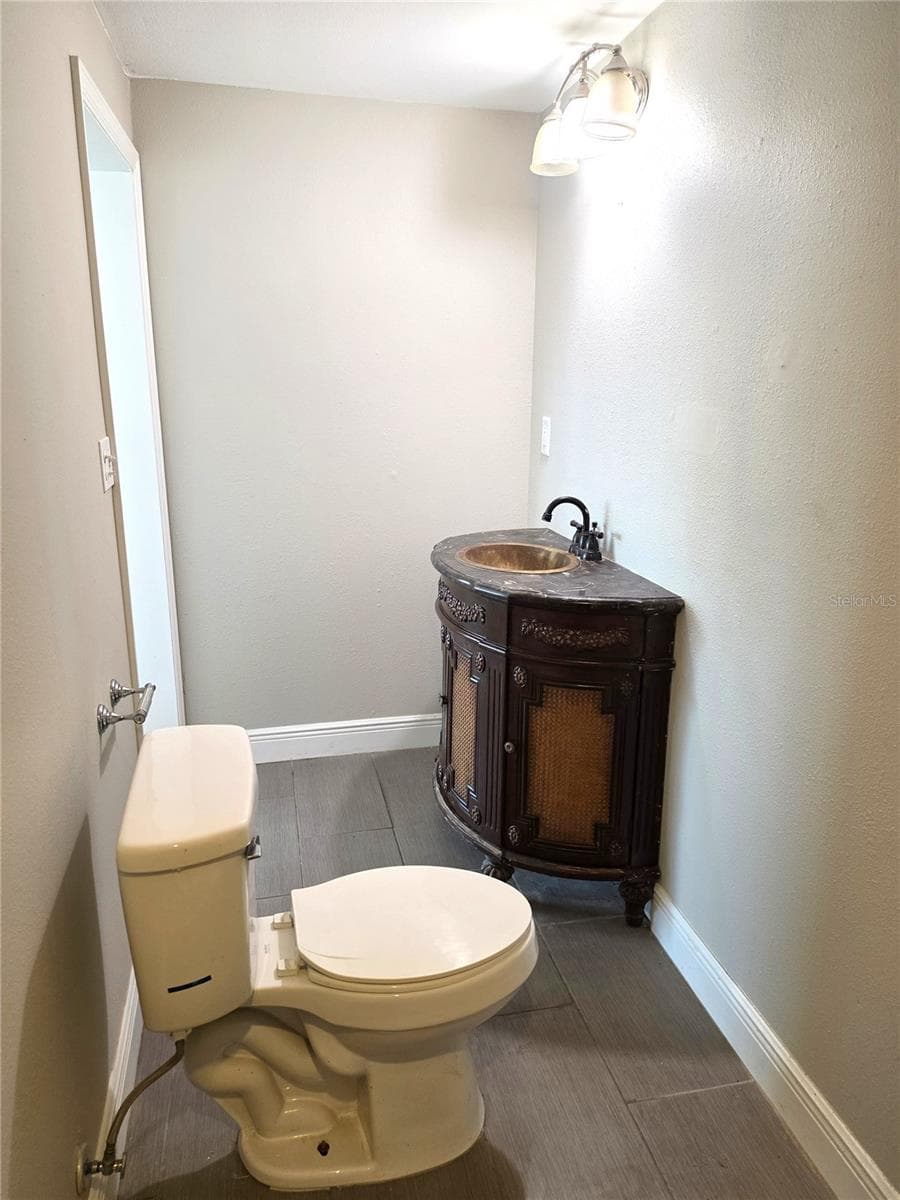 1051 MAYBURY DRIVE — photo 41 of 64
