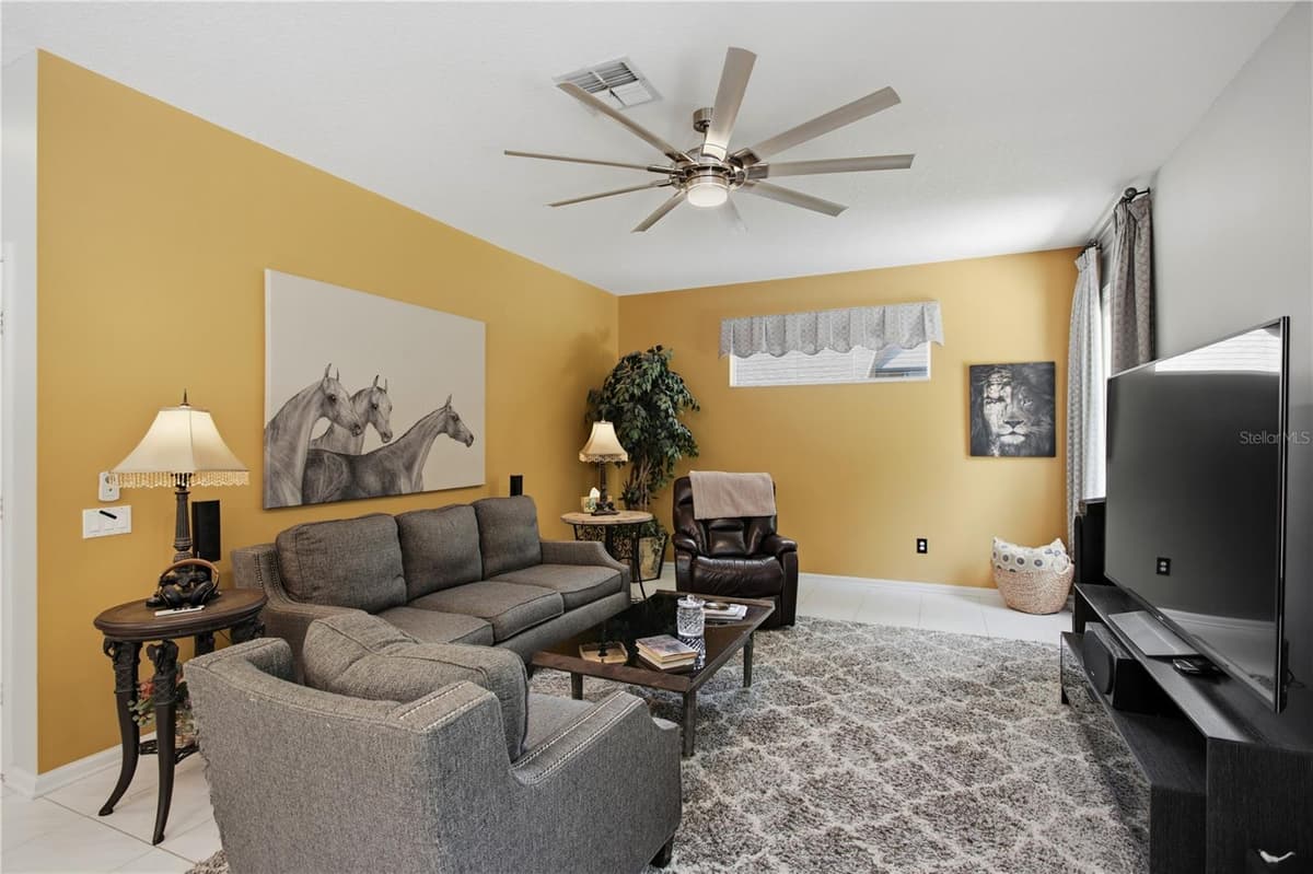 223 BLUE CREEK DRIVE — photo 21 of 50
