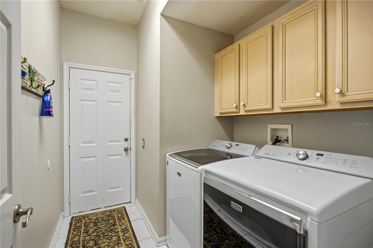 223 BLUE CREEK DRIVE — photo 34 of 50