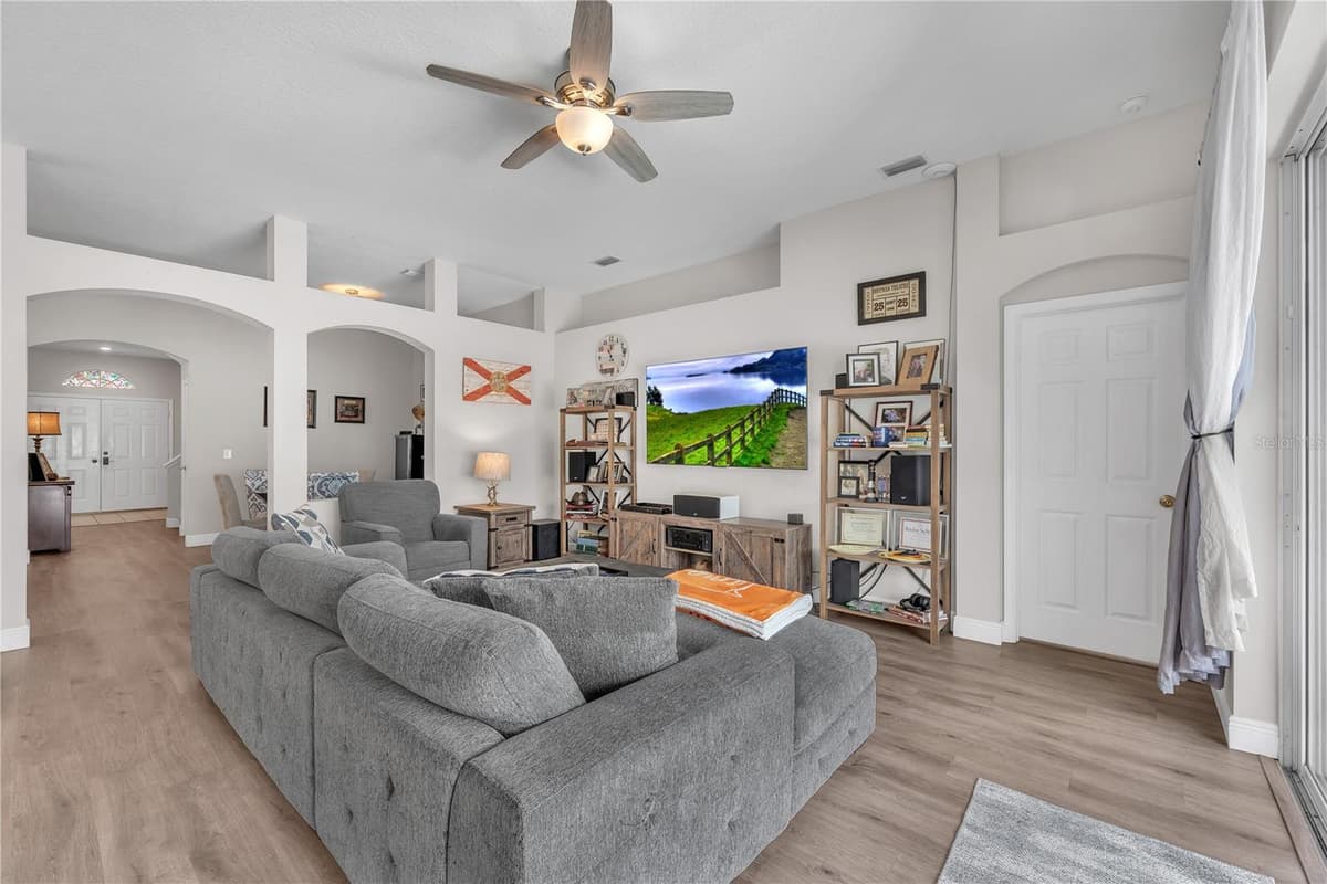 4306 ORANGE RIDGE COURT — photo 18 of 43