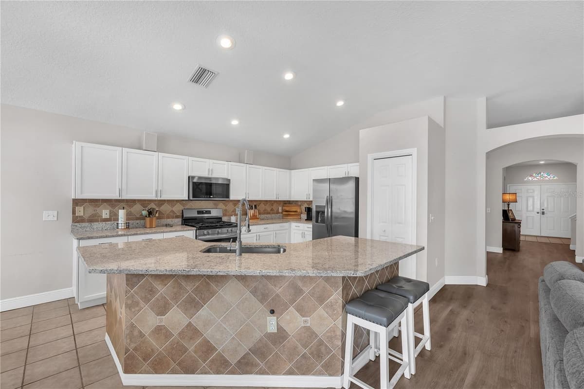 4306 ORANGE RIDGE COURT — photo 23 of 43