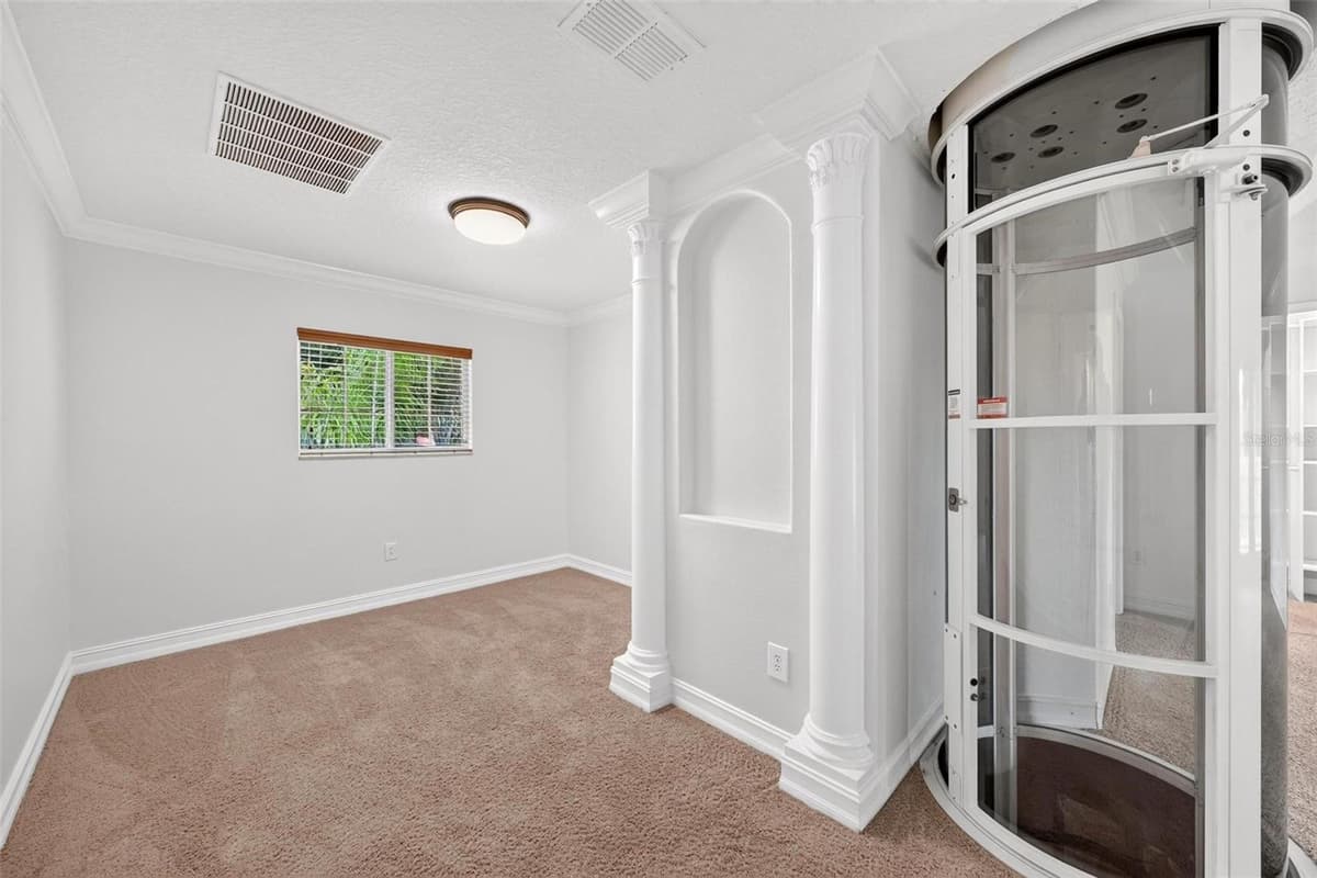 6054 TREMAYNE DRIVE — photo 31 of 64