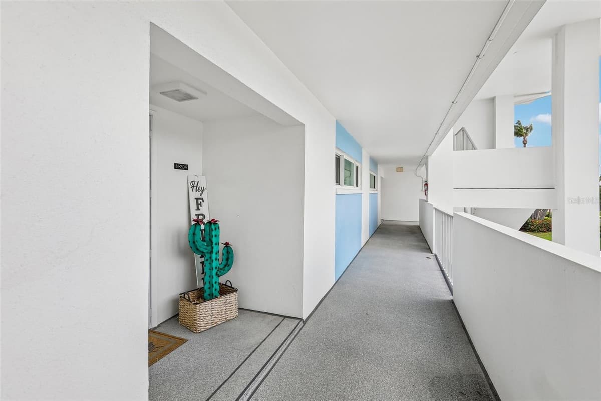 770 ISLAND WAY — photo 4 of 32