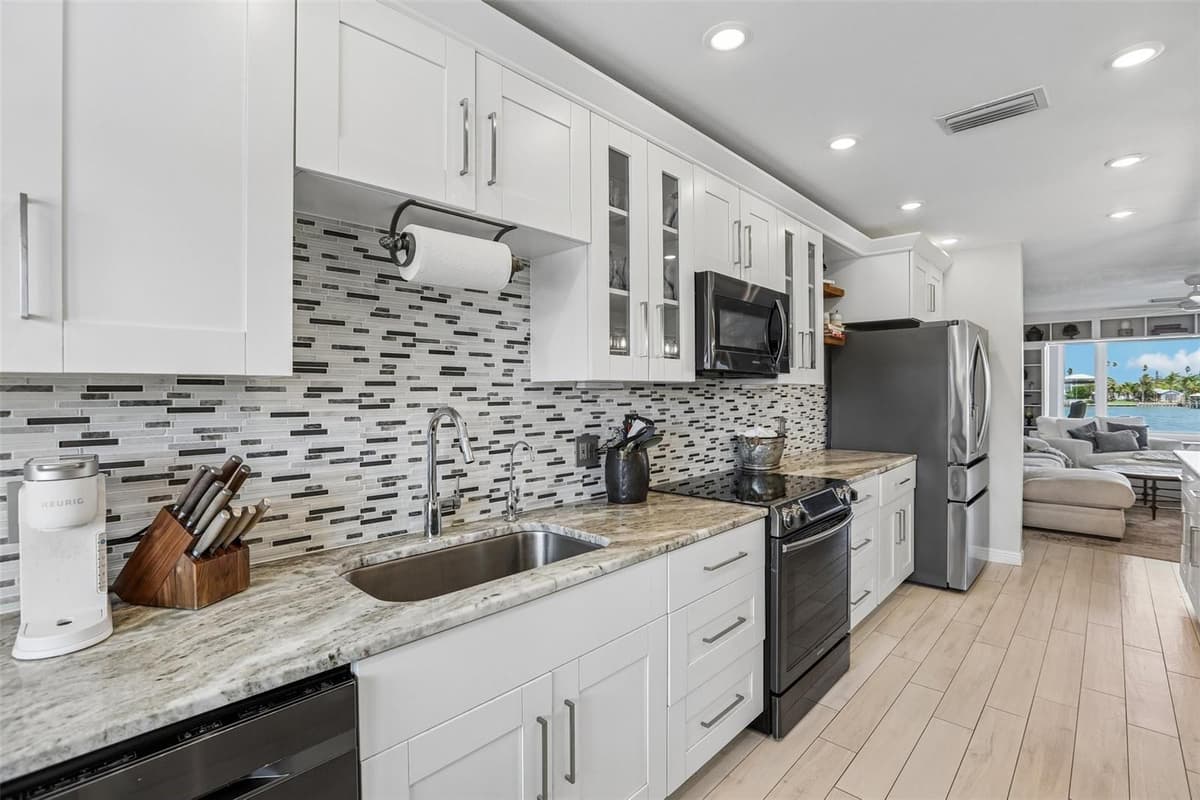 770 ISLAND WAY — photo 19 of 32