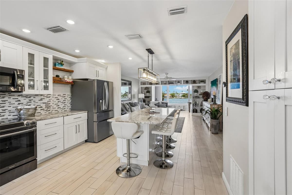 770 ISLAND WAY — photo 15 of 32