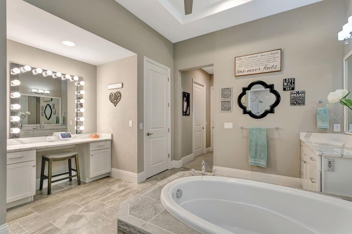 14922 FISHHAWK PRESERVE DRIVE — photo 19 of 77