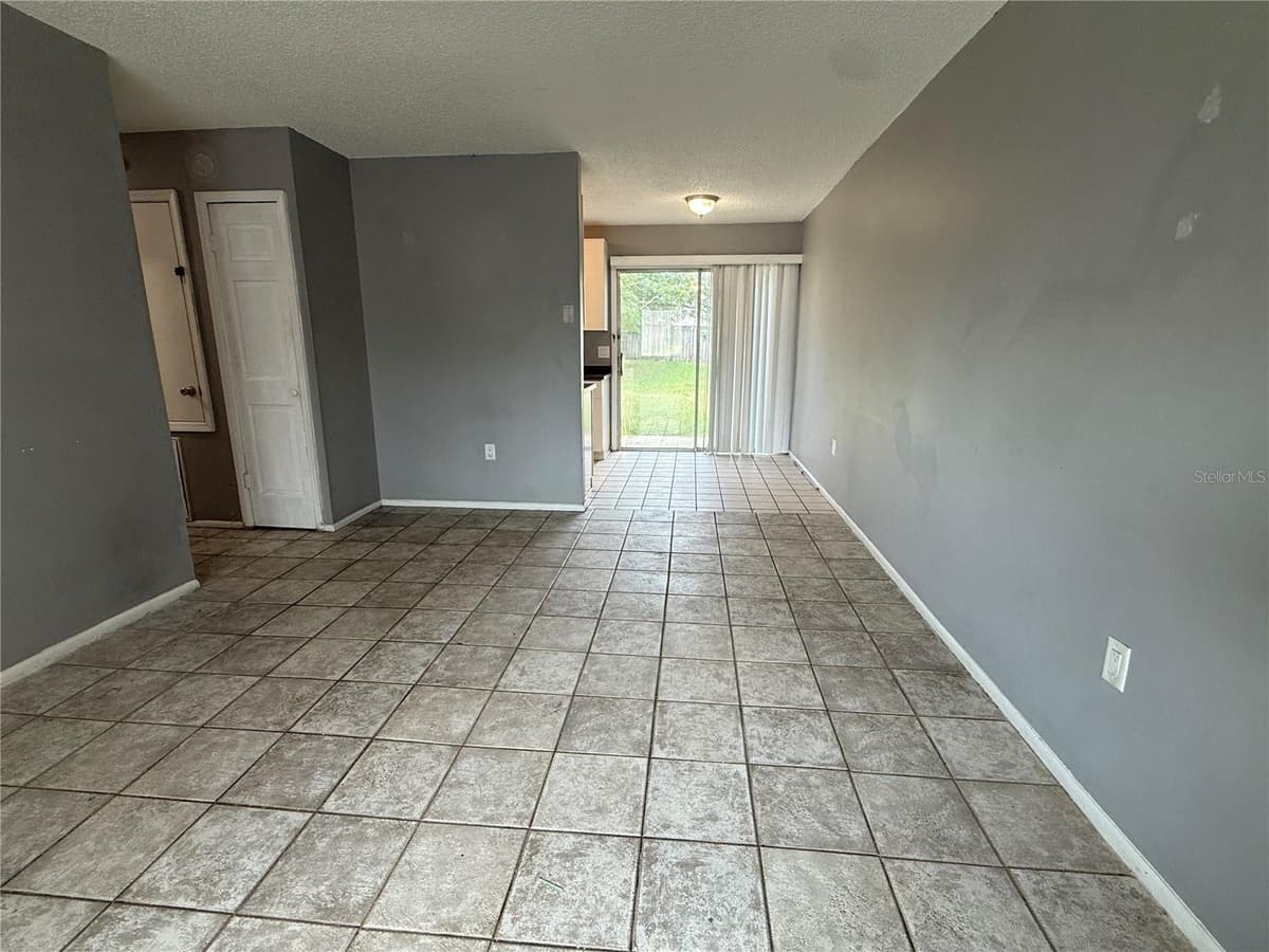 7425 VILLAS OAK COURT — photo 11 of 20