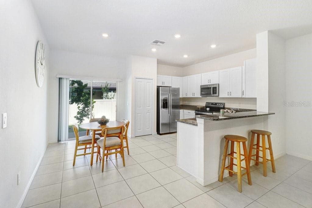 10263 TRUMPET HONETSUCKLE WAY — photo 12 of 39