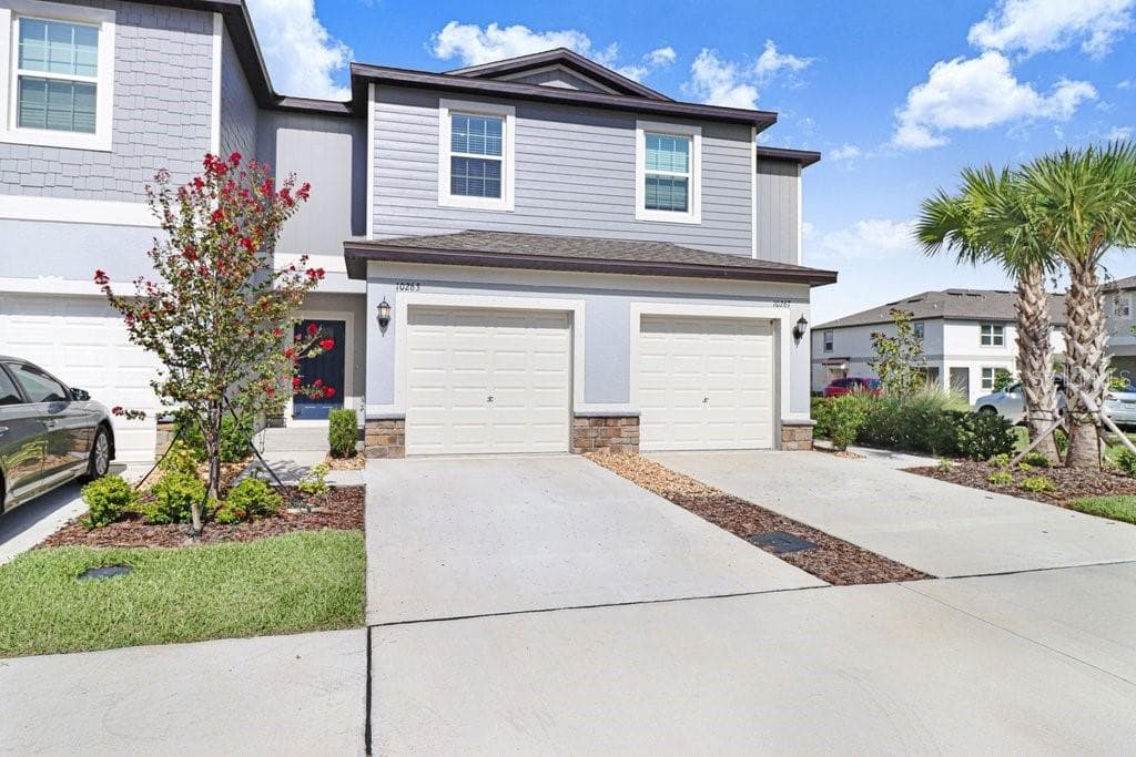 10263 TRUMPET HONETSUCKLE WAY — photo 1 of 39
