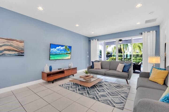 200 PENDANT COURT — photo 9 of 41