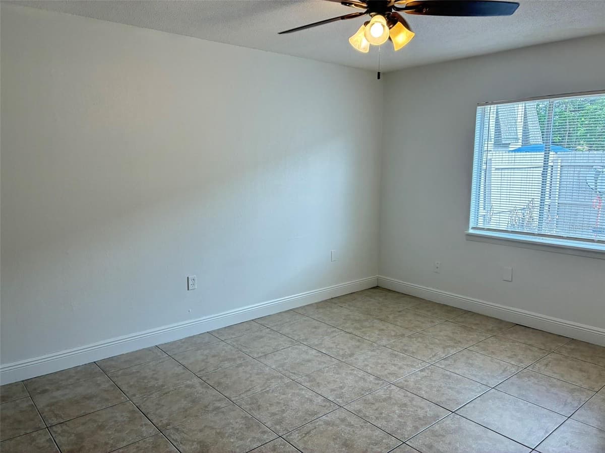 1944 CONWAY ROAD — photo 12 of 27