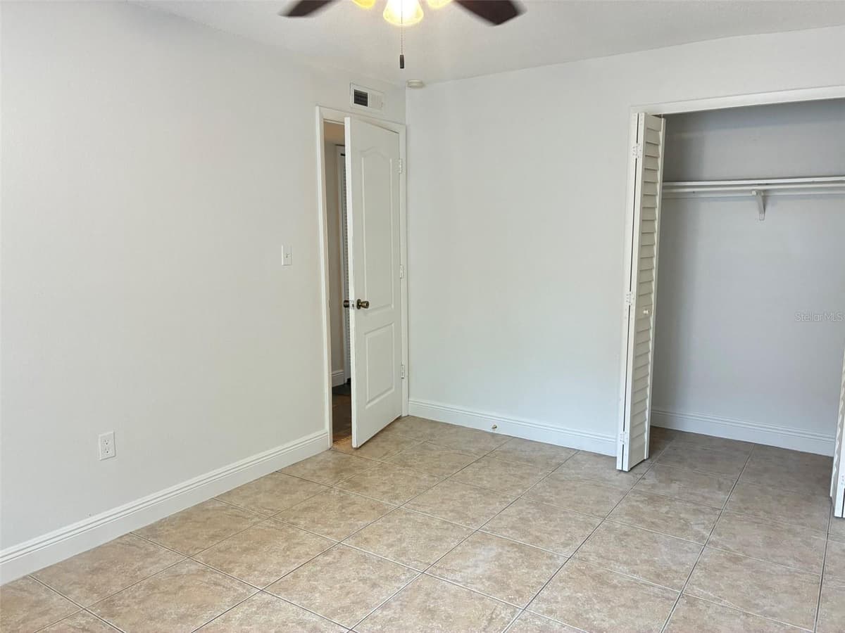 1944 CONWAY ROAD — photo 14 of 27