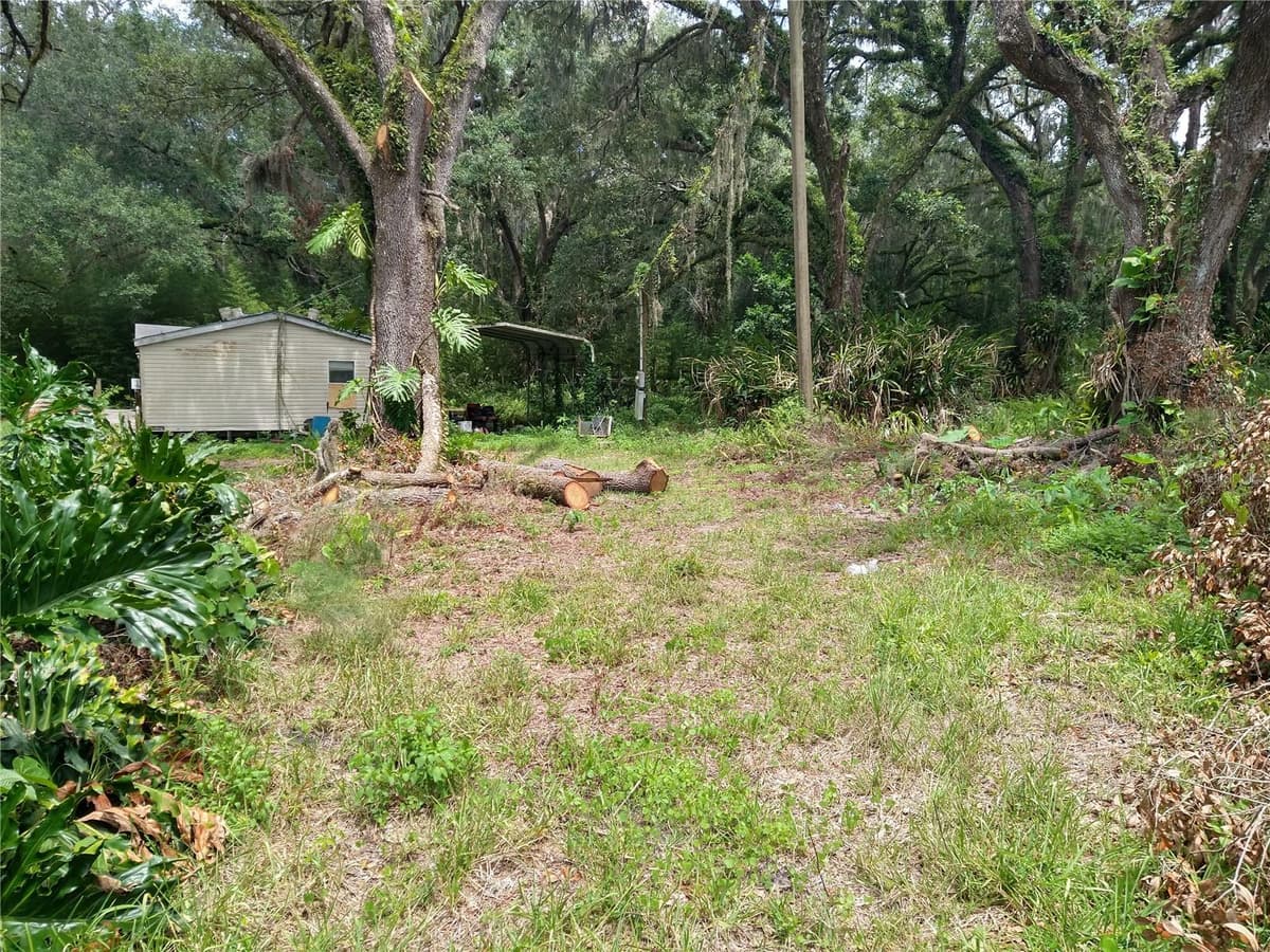 10616 SHADY DRIVE — photo 4 of 19