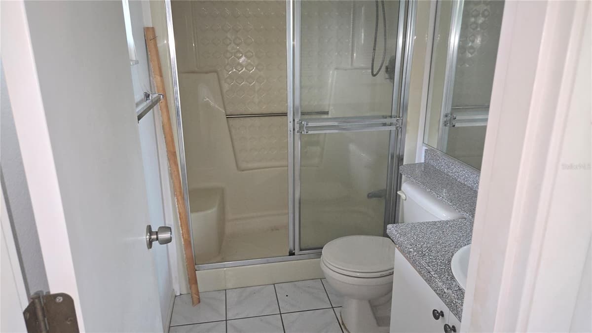 213 RUBENS DRIVE — photo 5 of 7