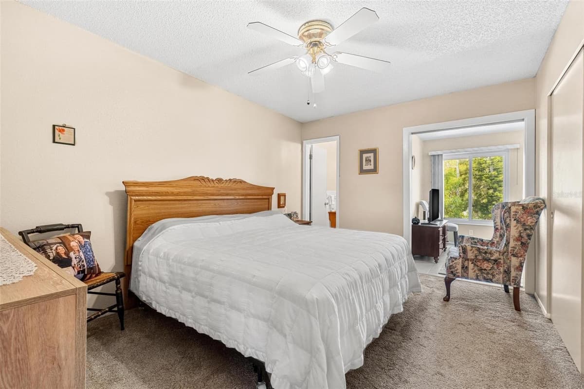 2440 WORLD PARKWAY BOULEVARD — photo 12 of 40