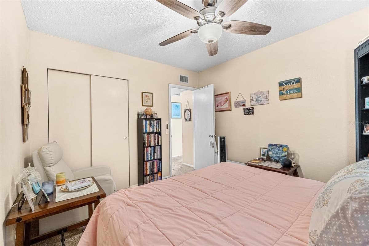 2440 WORLD PARKWAY BOULEVARD — photo 16 of 40