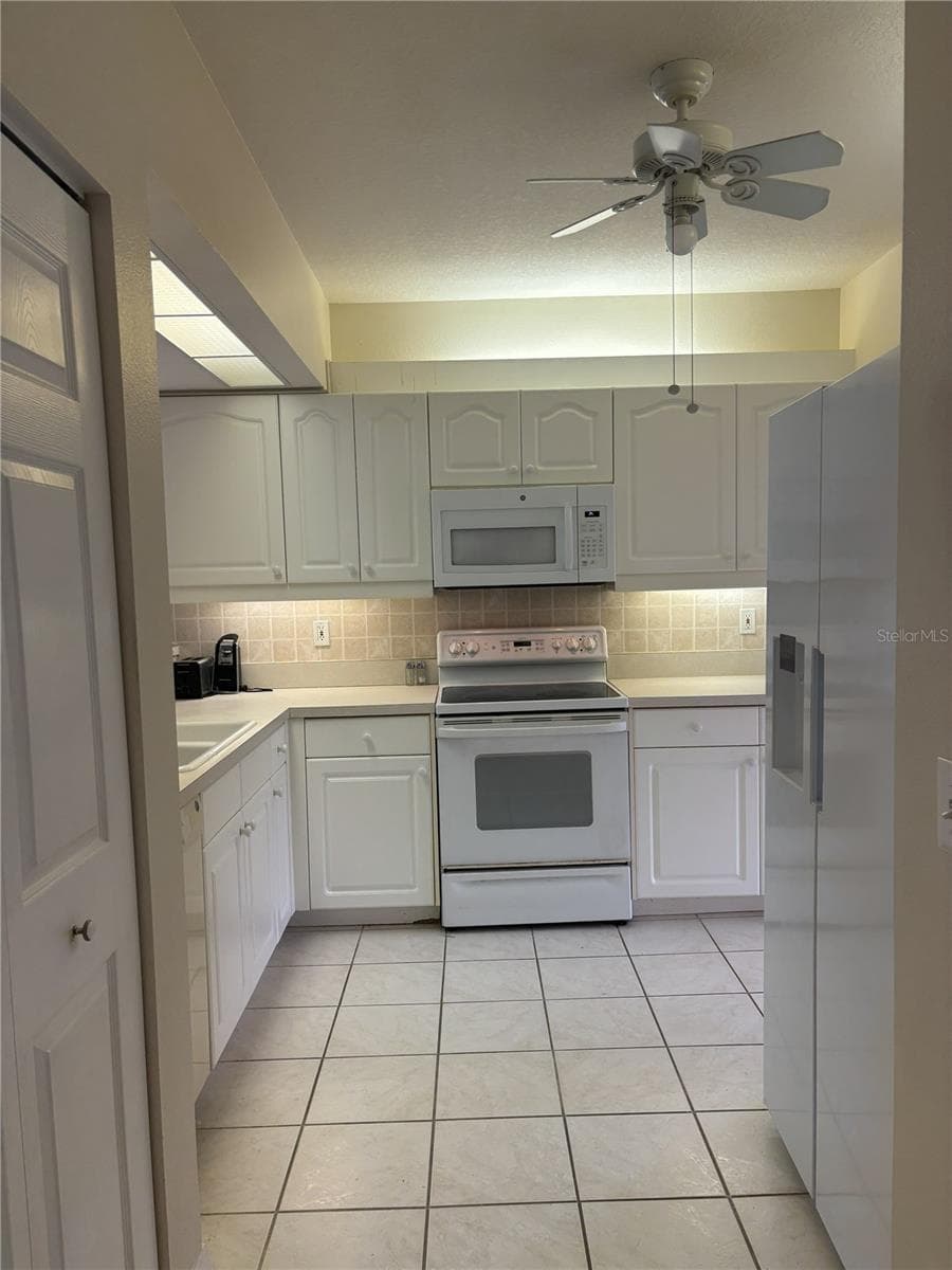 318 CLEARBROOK CIRCLE — photo 6 of 39
