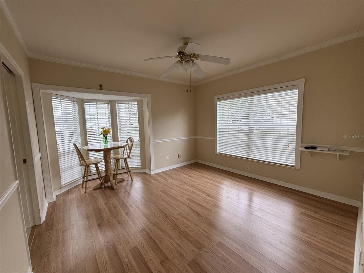 318 CLEARBROOK CIRCLE — photo 8 of 39