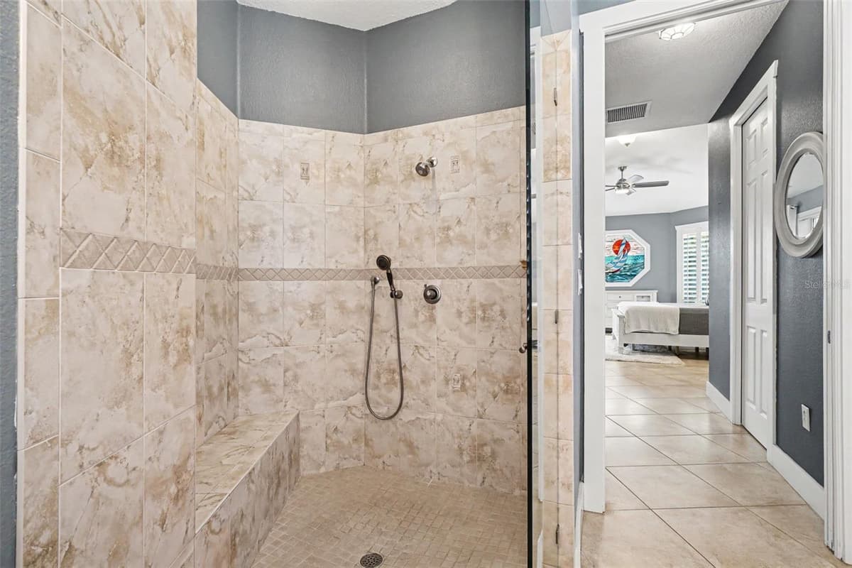 1435 RAVEN COURT — photo 21 of 45