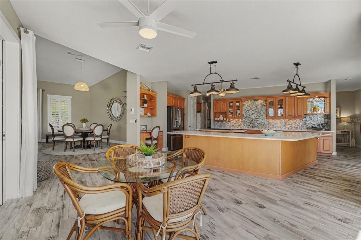 1435 RAVEN COURT — photo 16 of 45