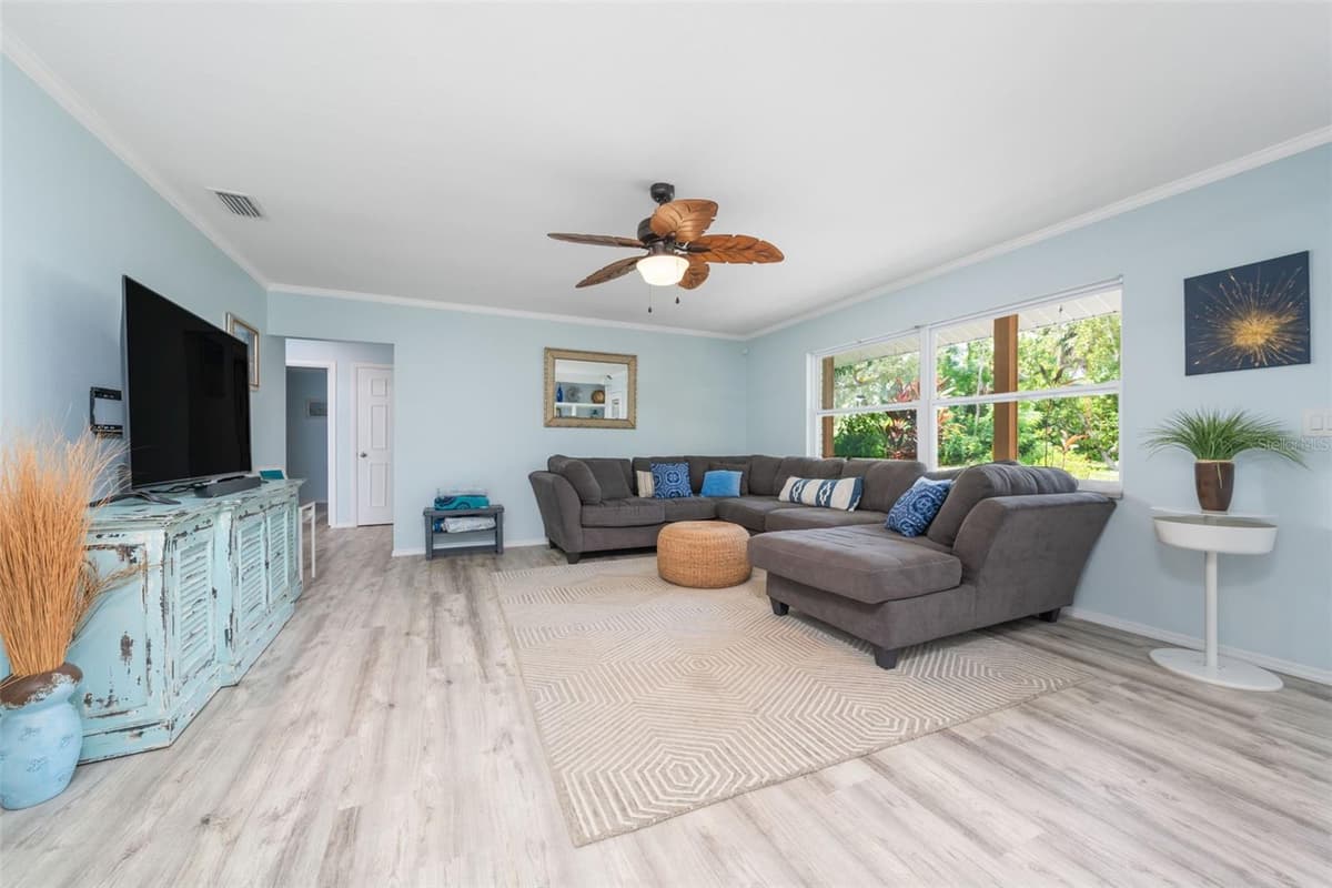 7311 BROUGHTON STREET — photo 13 of 46