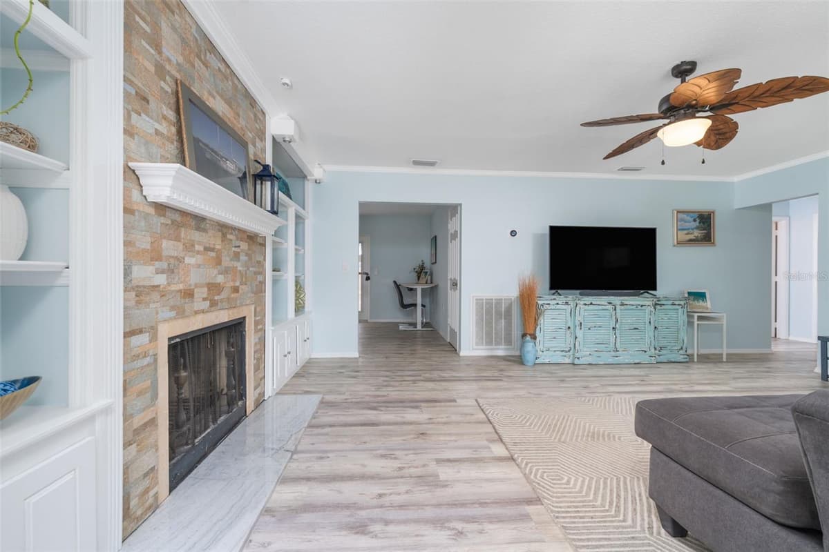 7311 BROUGHTON STREET — photo 6 of 46