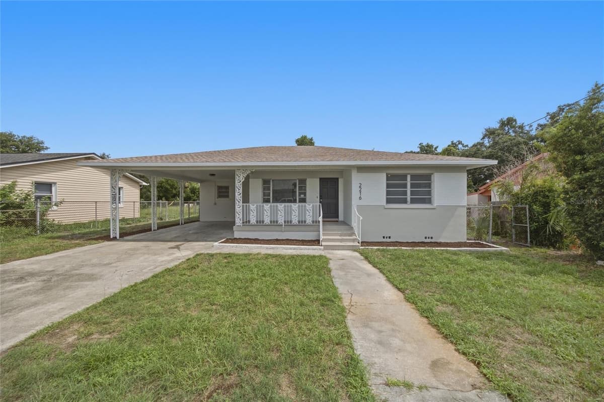 2216 MCBERRY STREET — photo 1 of 28