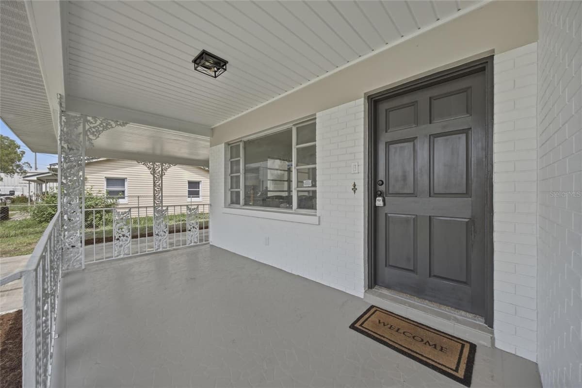 2216 MCBERRY STREET — photo 4 of 28