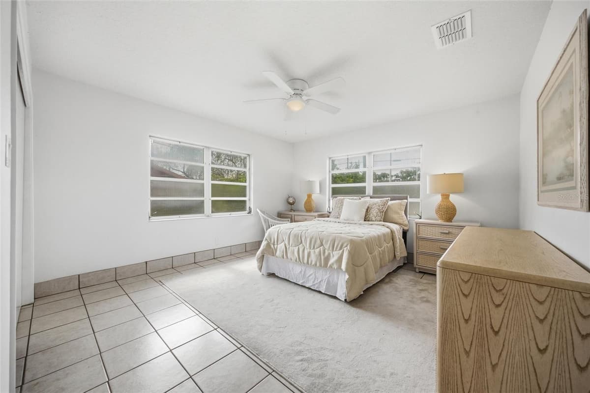 2216 MCBERRY STREET — photo 11 of 28