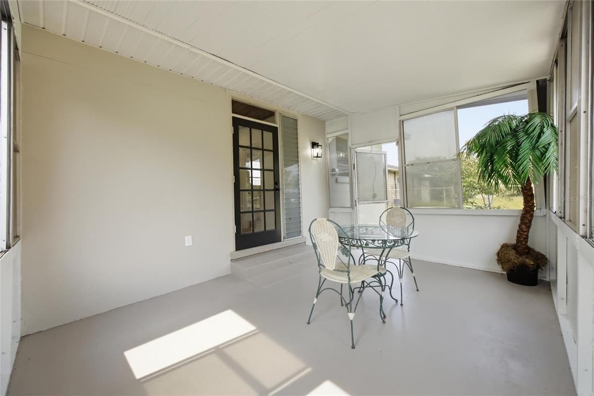 2216 MCBERRY STREET — photo 24 of 28