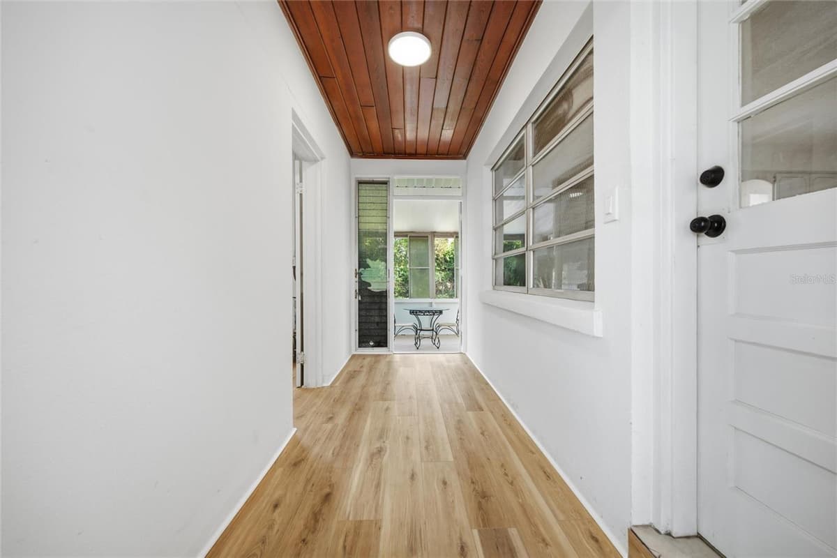 2216 MCBERRY STREET — photo 21 of 28