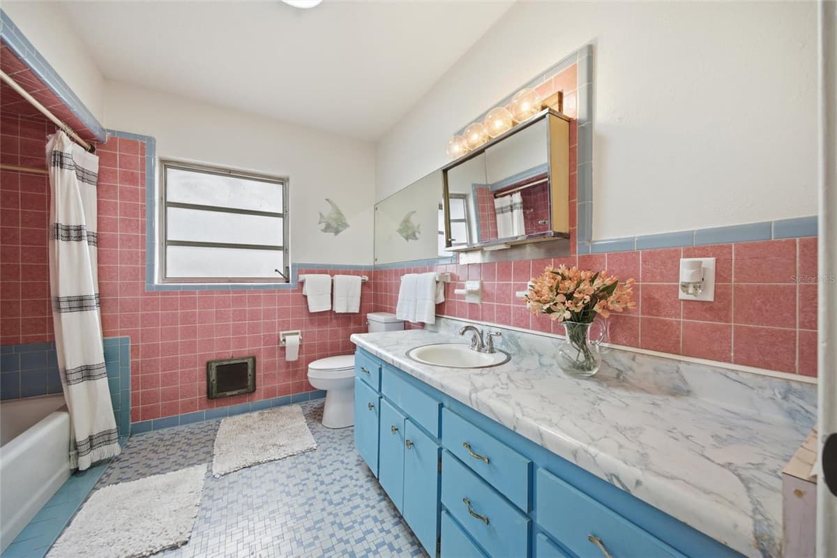 2216 MCBERRY STREET — photo 14 of 28