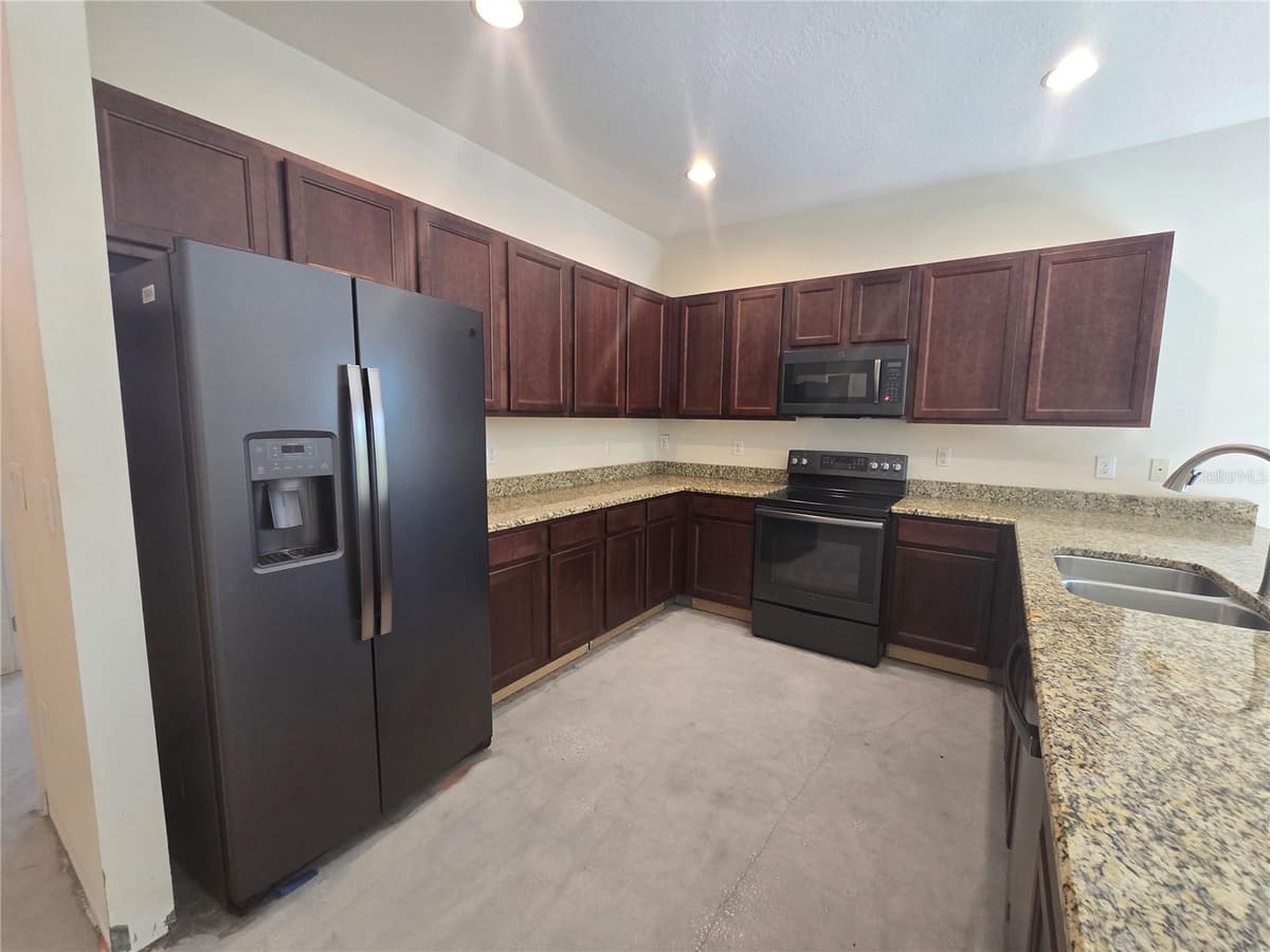 14282 SALTBY PLACE — photo 11 of 42