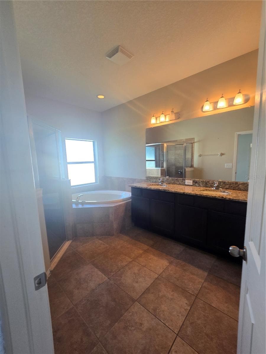 14282 SALTBY PLACE — photo 14 of 42