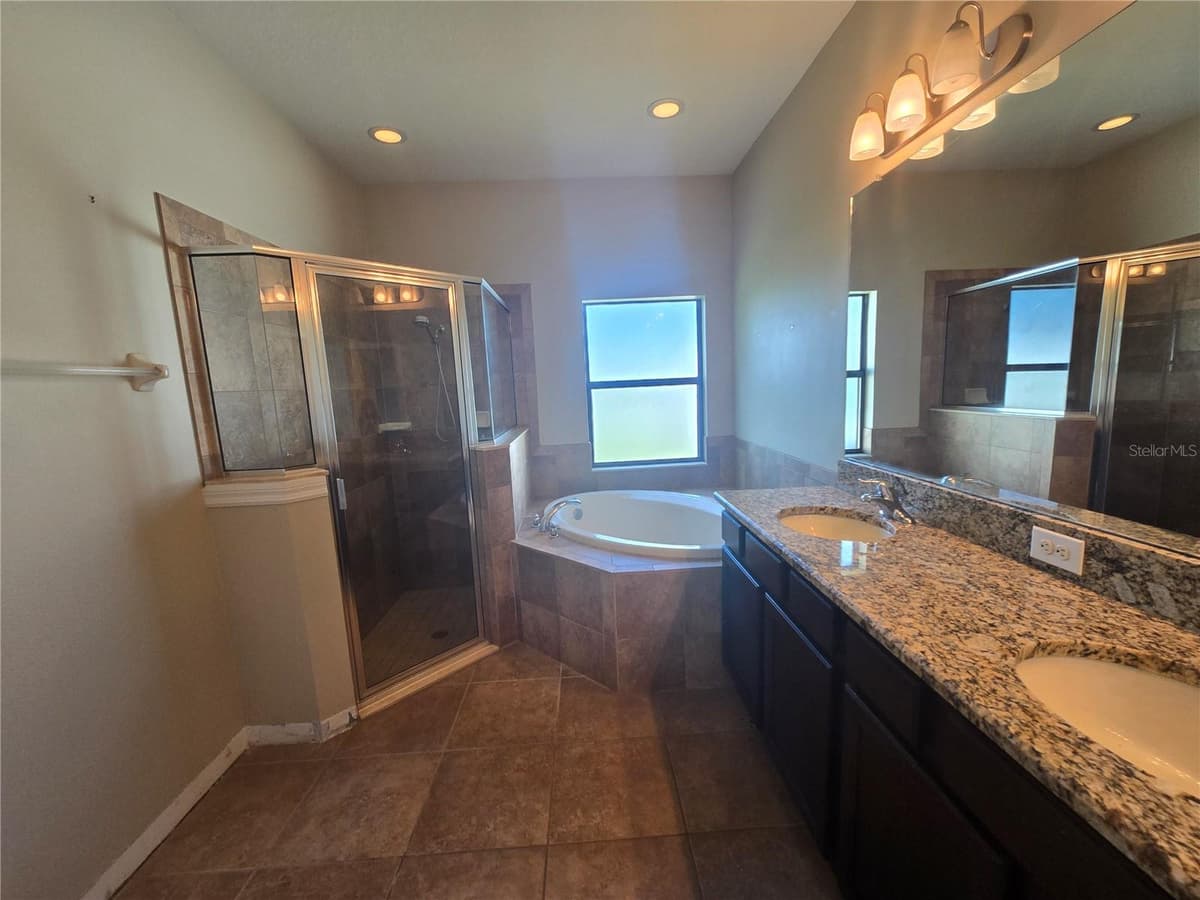 14282 SALTBY PLACE — photo 16 of 42