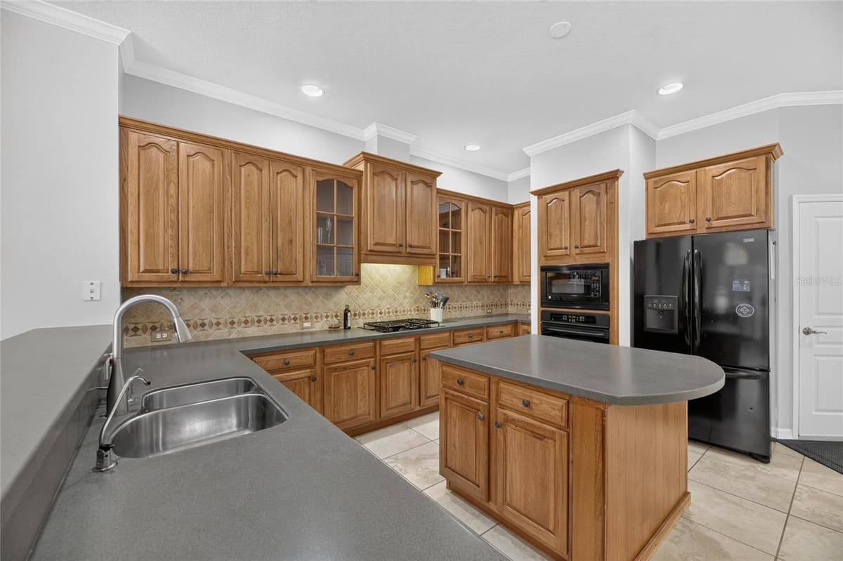 5226 BRIGHTON SHORE DRIVE — photo 31 of 75