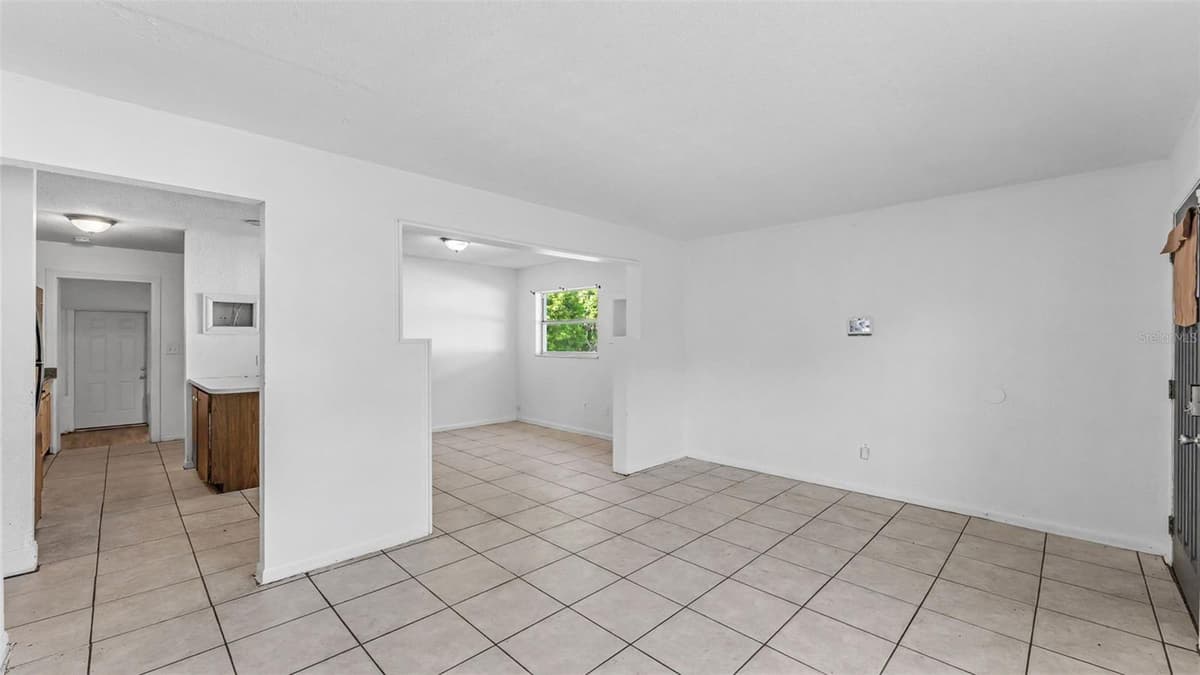 707 LORRI AVENUE — photo 7 of 46