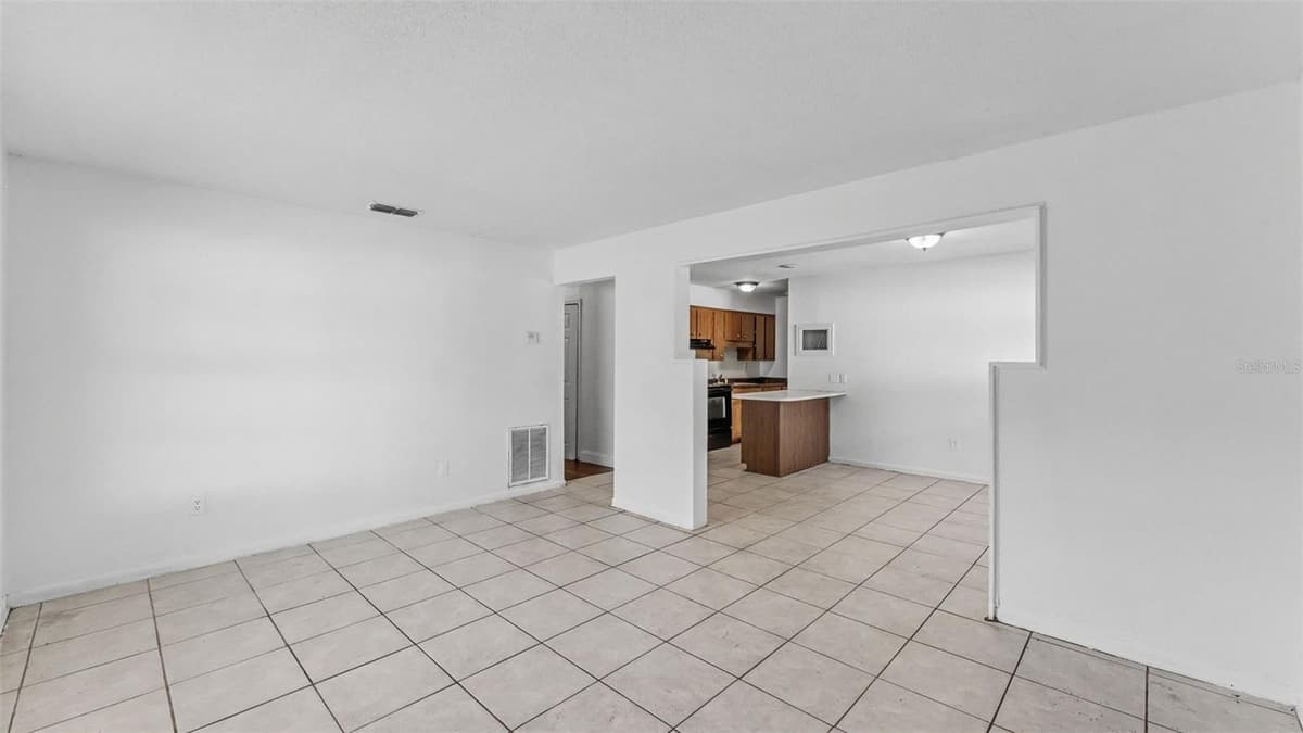 707 LORRI AVENUE — photo 6 of 46