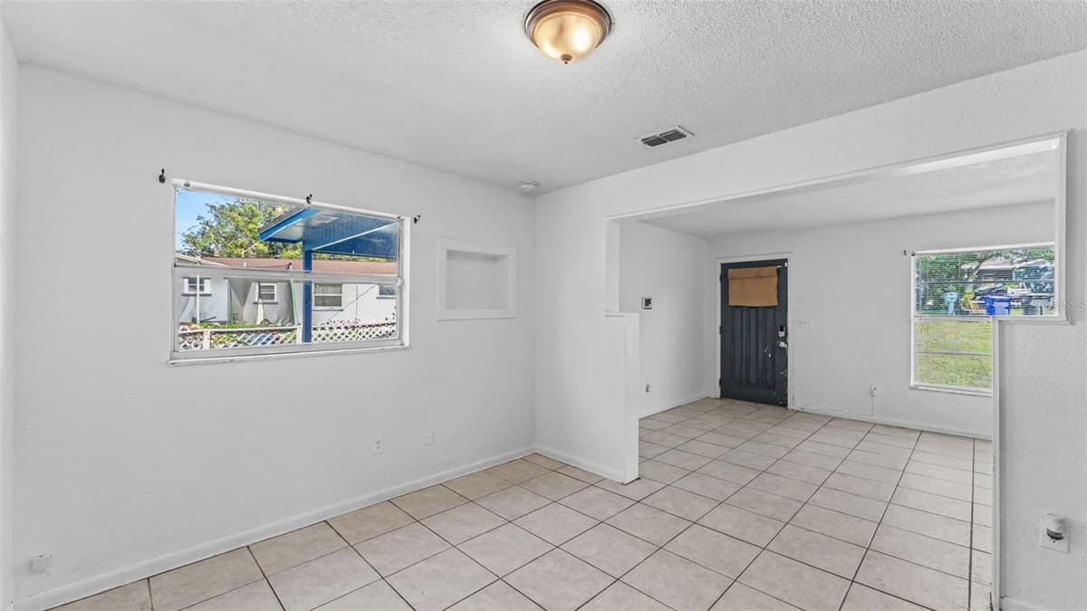 707 LORRI AVENUE — photo 10 of 46