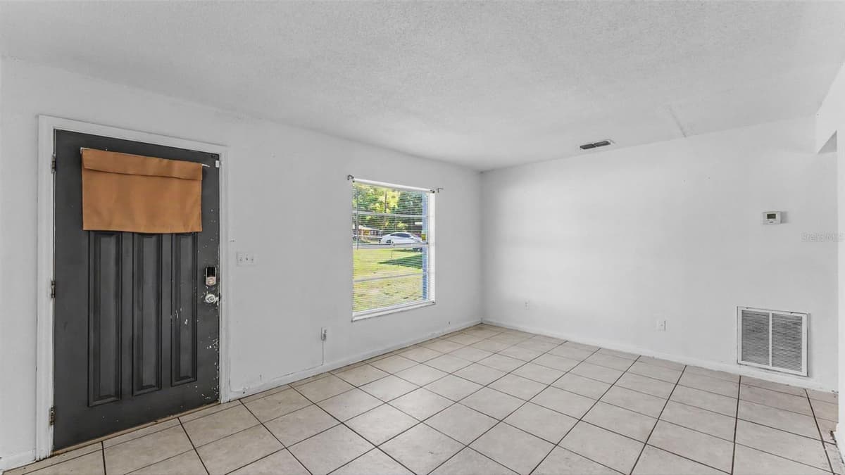 707 LORRI AVENUE — photo 9 of 46
