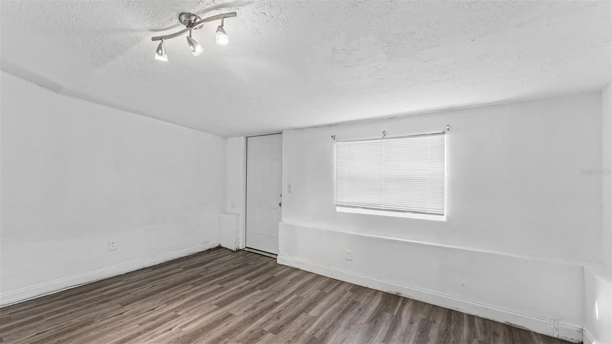 707 LORRI AVENUE — photo 21 of 46