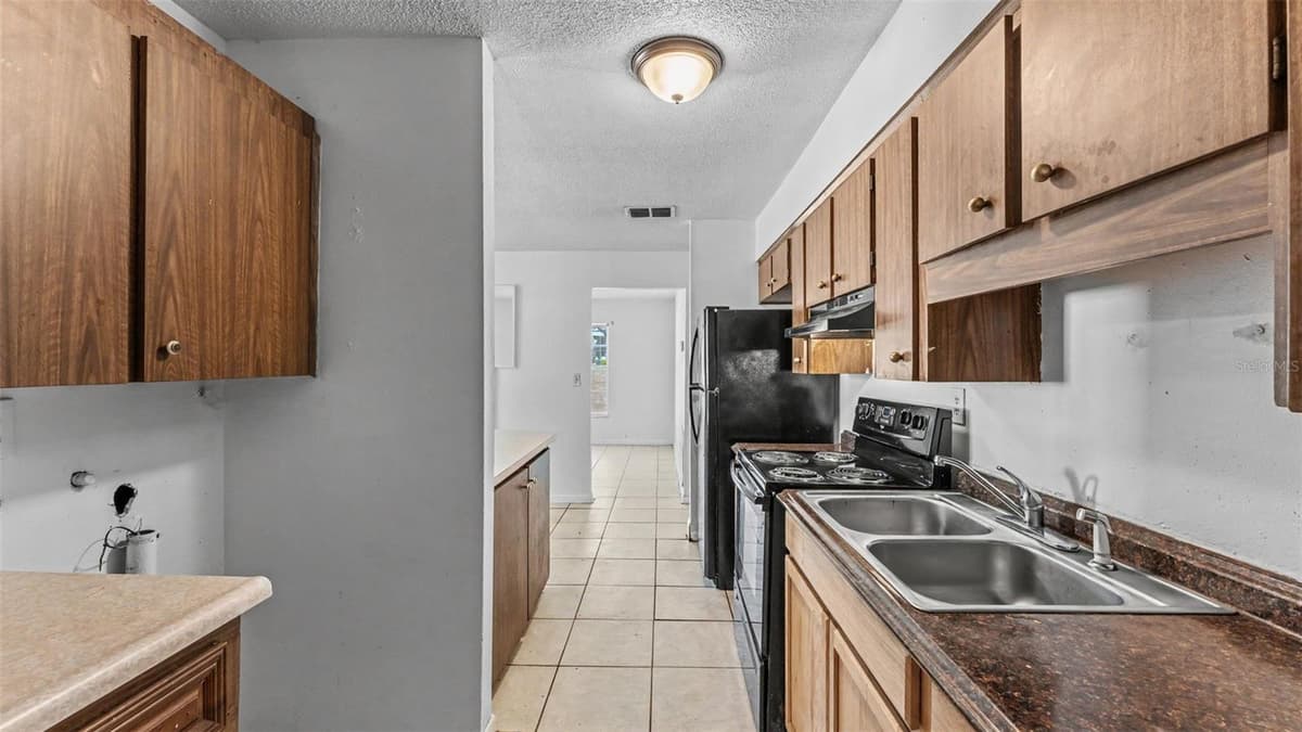 707 LORRI AVENUE — photo 17 of 46