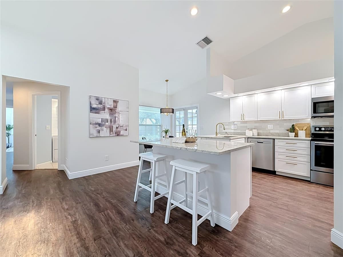 3390 LAKE SHORE LANE — photo 12 of 51