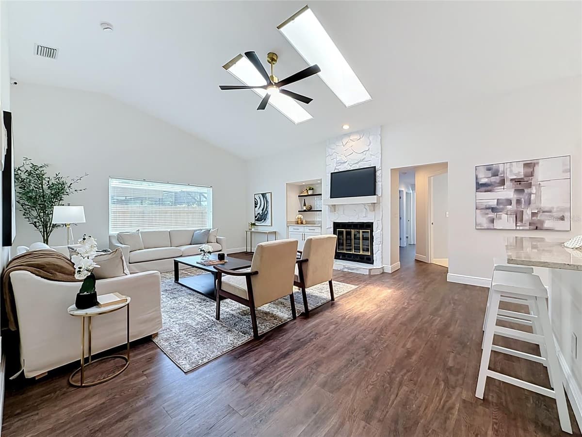 3390 LAKE SHORE LANE — photo 9 of 51