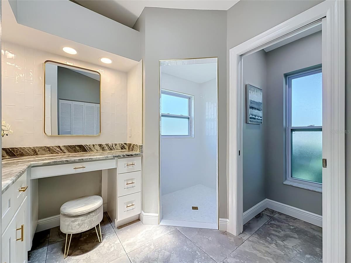 3390 LAKE SHORE LANE — photo 23 of 51